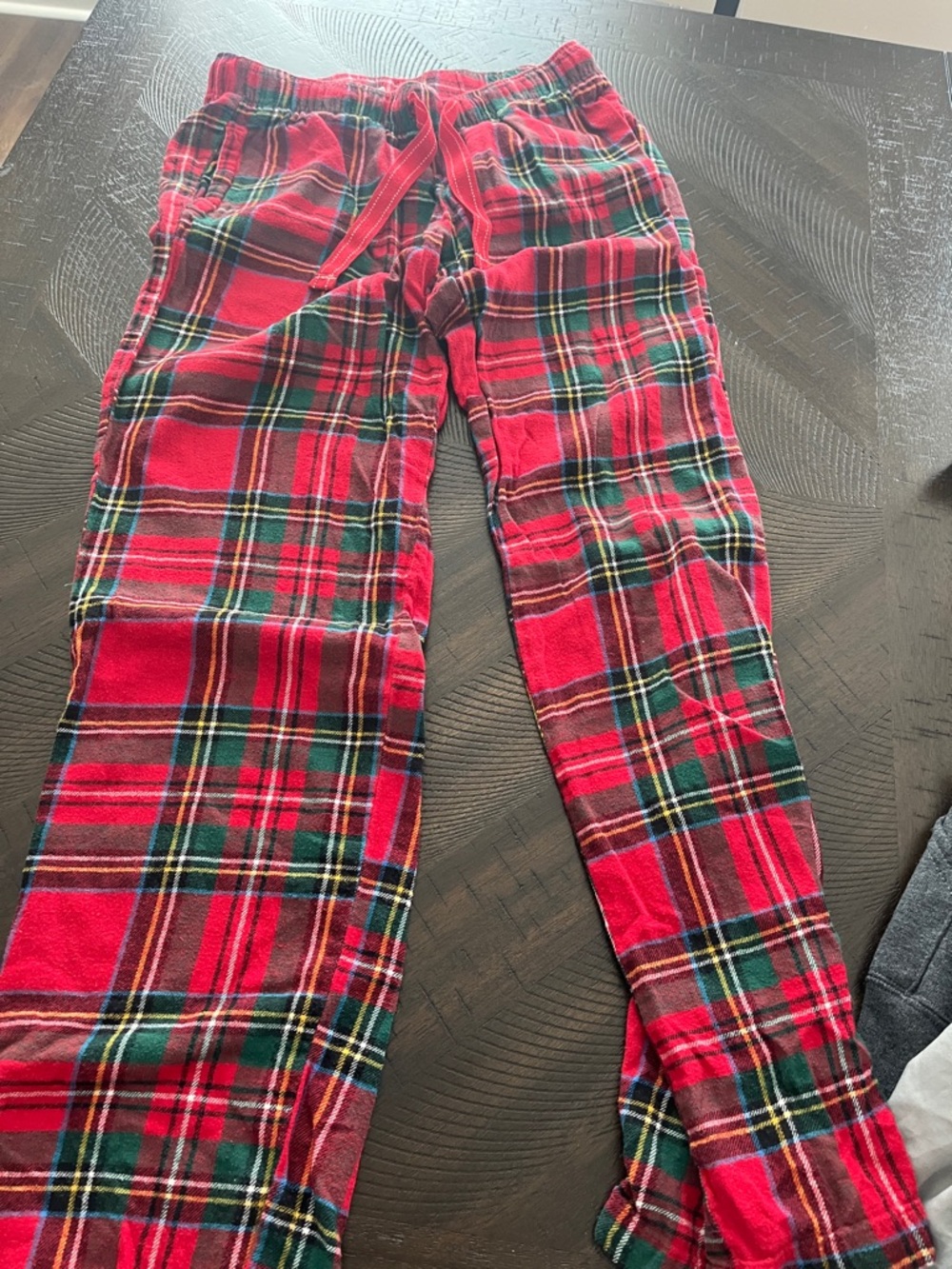 Old Navy Red Green Plaid Fleece Joggers